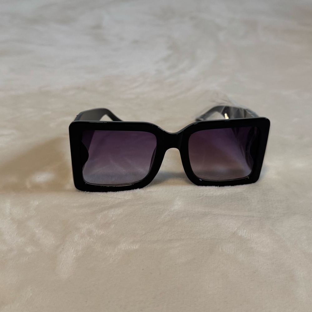 NEW! Black and Gold Sunglasses